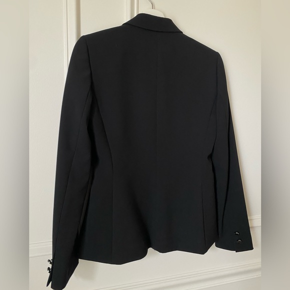 Tahari Blazer - Picture 2 of 5